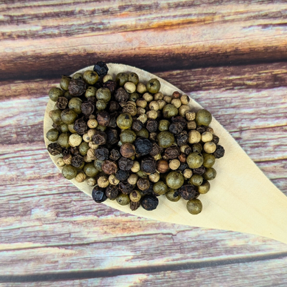 3-Pepper Blend – Penja Black &amp; White Pepper (Cameroon) + Green Pepper (Madagascar) | Gourmet Whole Peppercorn Mix | 100% Natural, Bold, Fresh &amp; Smooth Flavors | Gift-Ready